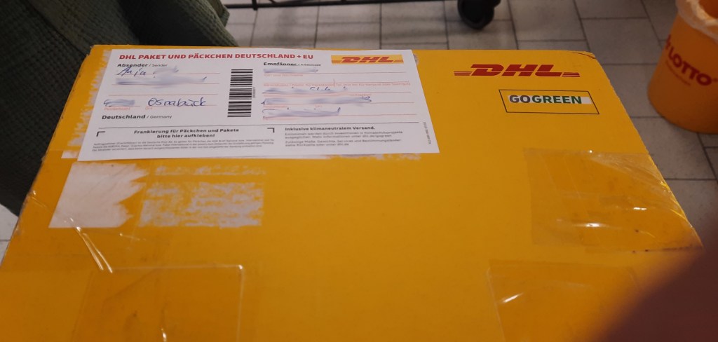 Ein gelbes Päckchen